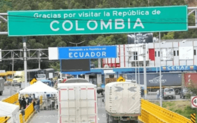 Ecuador oficializa tasa del 50% a importaciones provenientes de Colombia